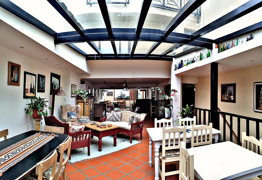 HOSTERÍA ROSA DE LOS VIENTOS