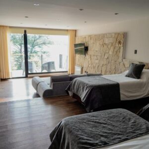 AMARRAS HOSTERÍA Y CABAÑAS