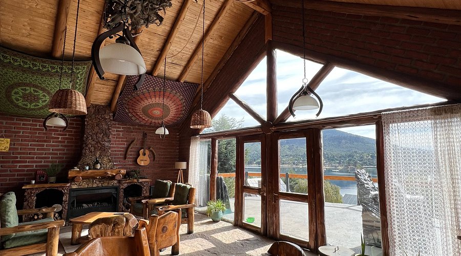 LA SERENA VILLA PEHUENIA CABAÑAS Y HOSTERÍA