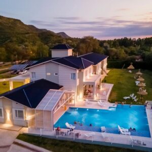 STRADIVARIUS HOTEL BOUTIQUE